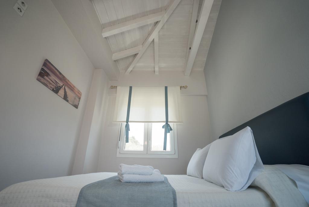 villa aelia kardous with private pool skopelos greece (13)