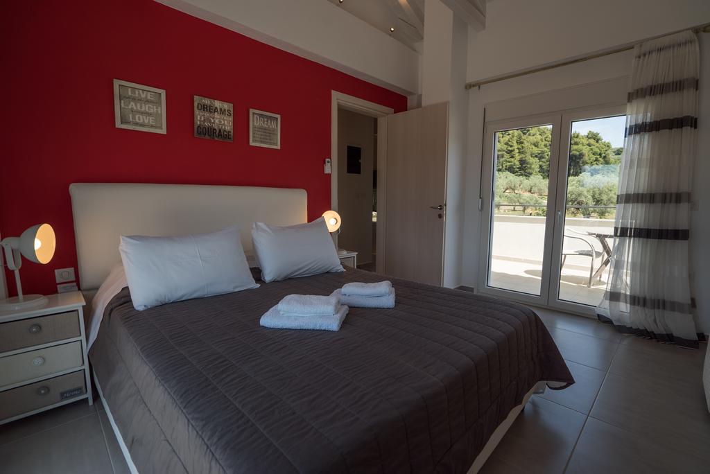 villa aelia kardous with private pool skopelos greece (25)