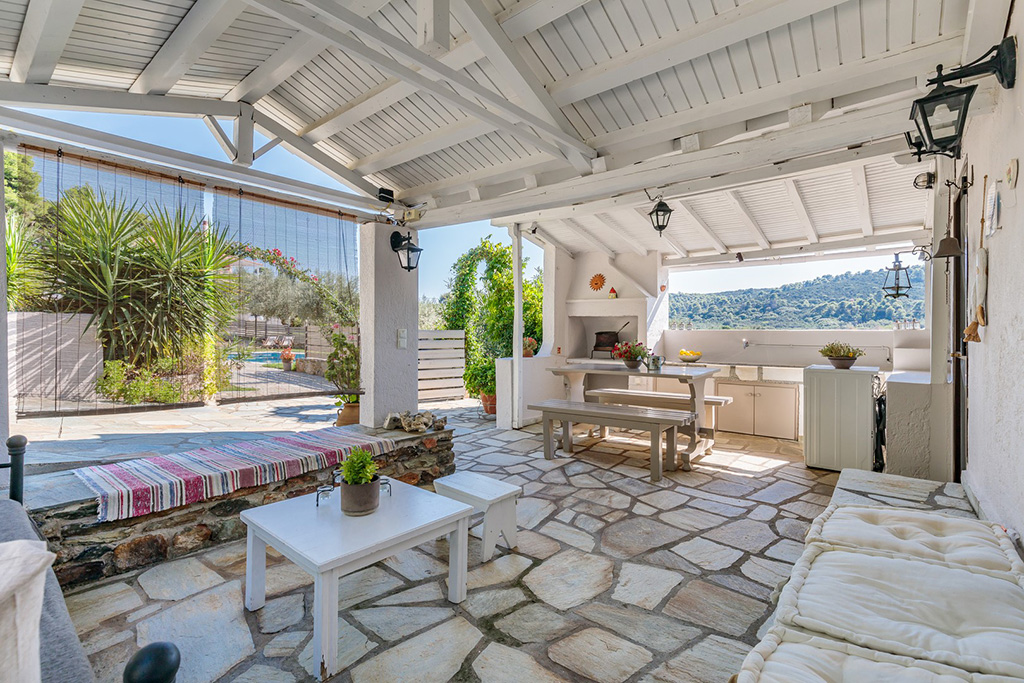 skopelos cute pine trees villa with a private pool apartments for vacations 01
