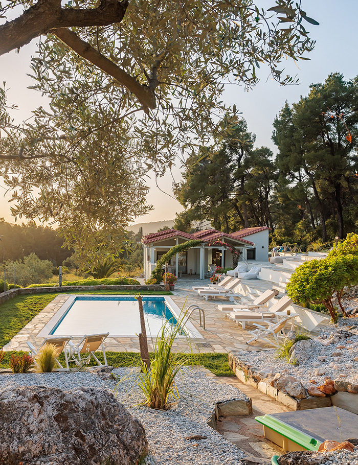 pine trees villa skopelos 07